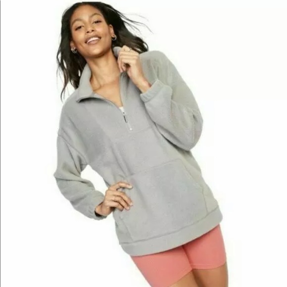 white pullover women's